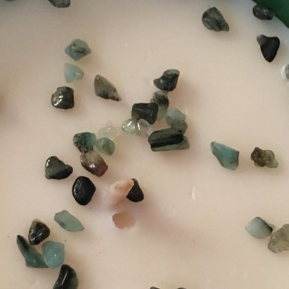 Genuine Emerald Pine Scented Candle & Chrome Diopside Bracelet - Picture 15 of 15